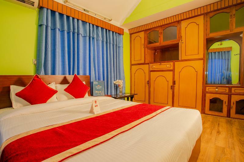 Oyo 146 Somewhere Hotel & Resturant Kathmandu Exteriör bild